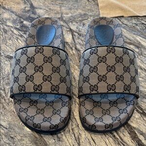 Gucci Monogram Slide Sandals in Beige/Blue. Gucci size 8. Like new.